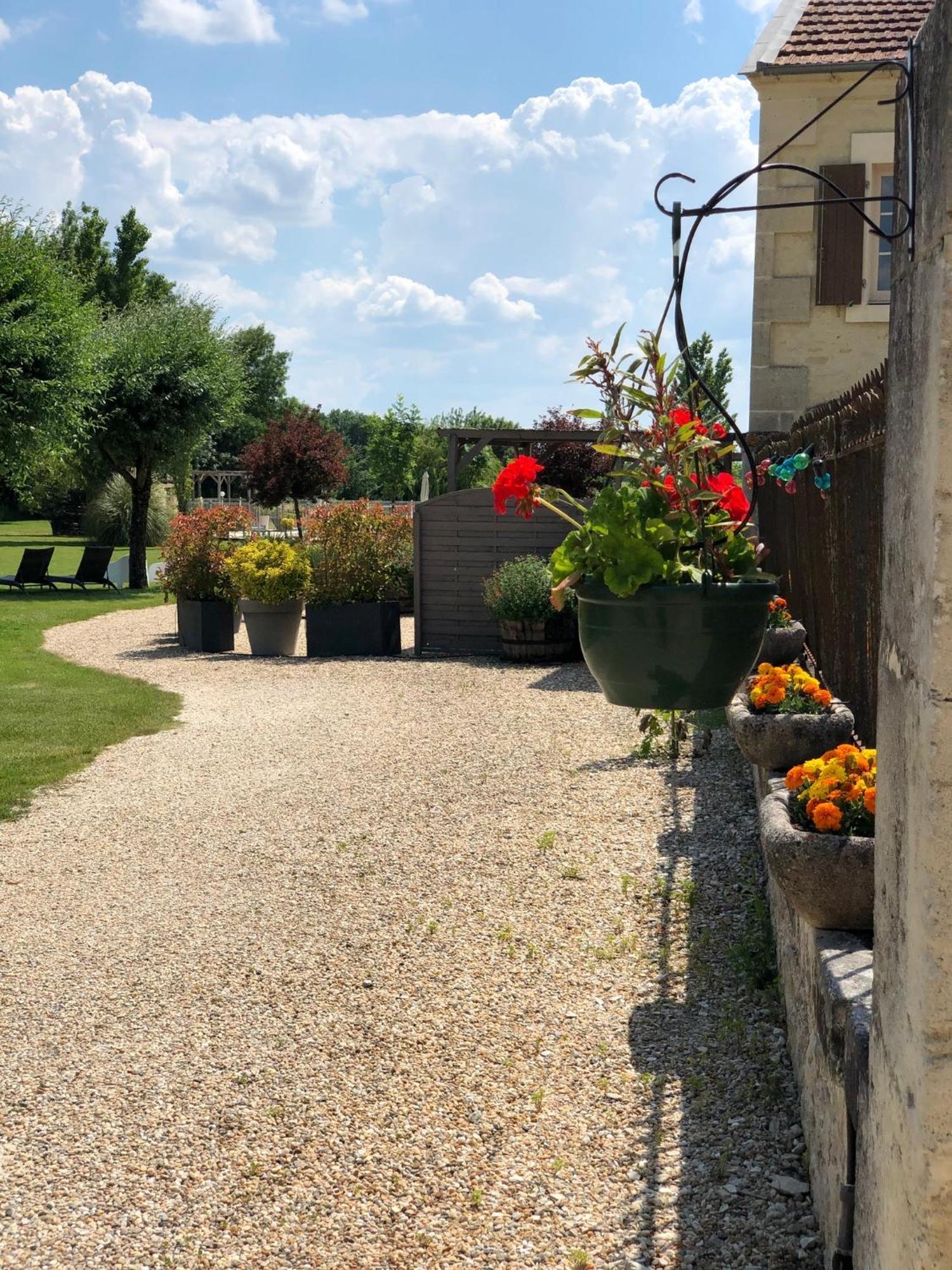 Gites De Cognac Breville Экстерьер фото