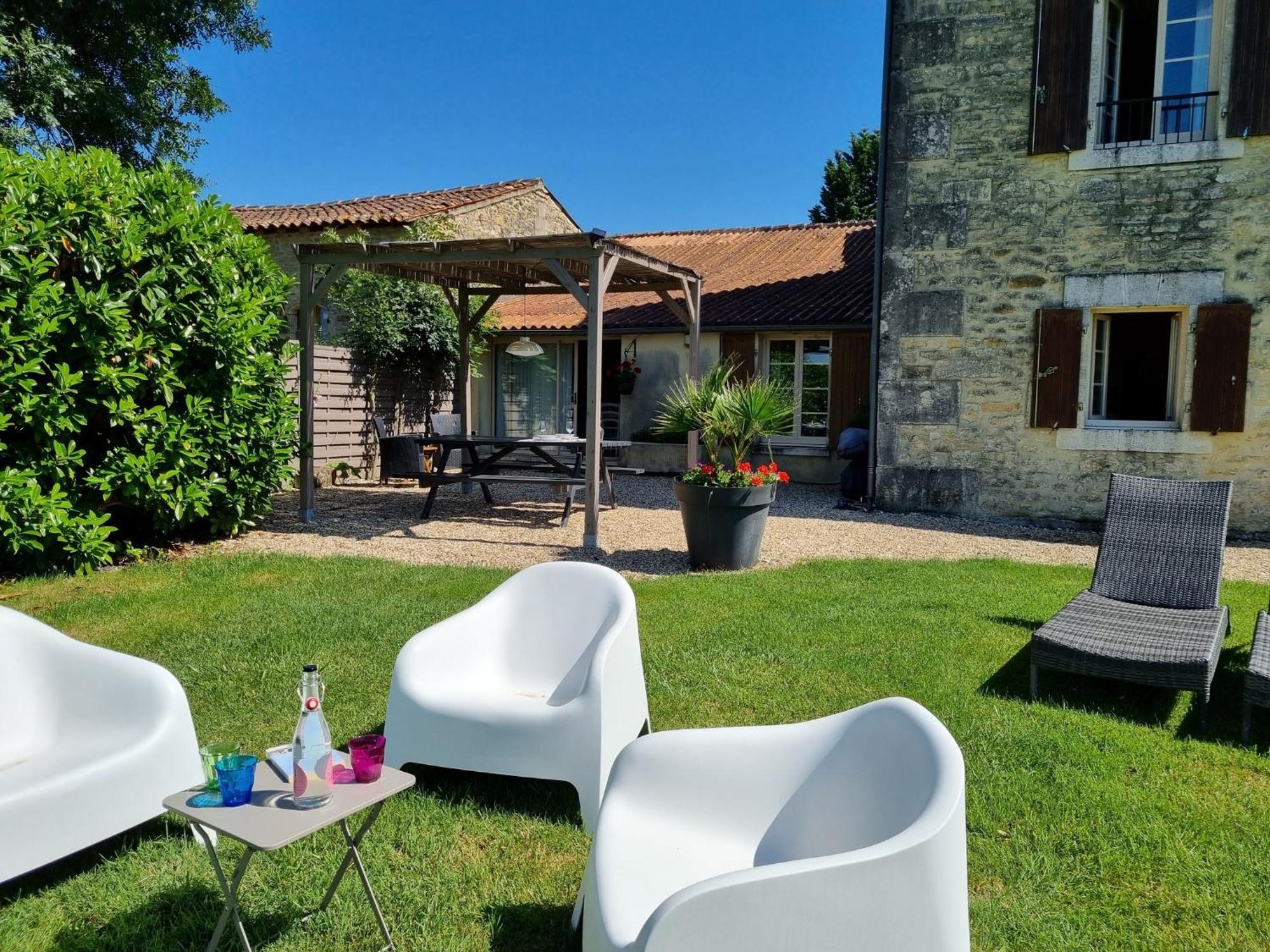 Gites De Cognac Breville Экстерьер фото