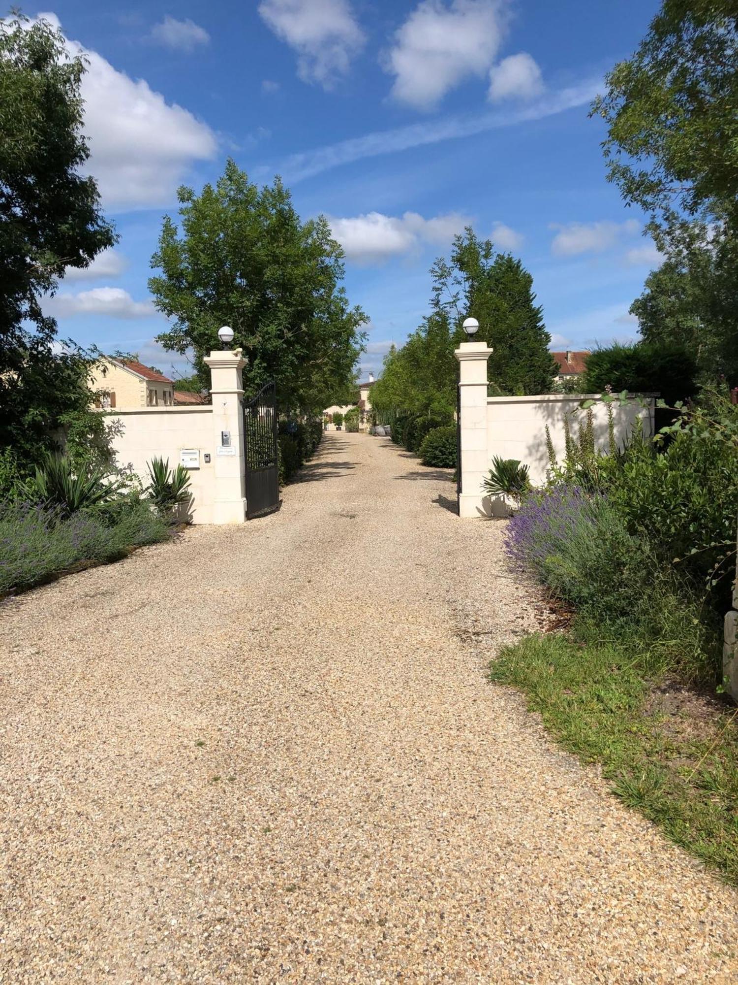 Gites De Cognac Breville Экстерьер фото