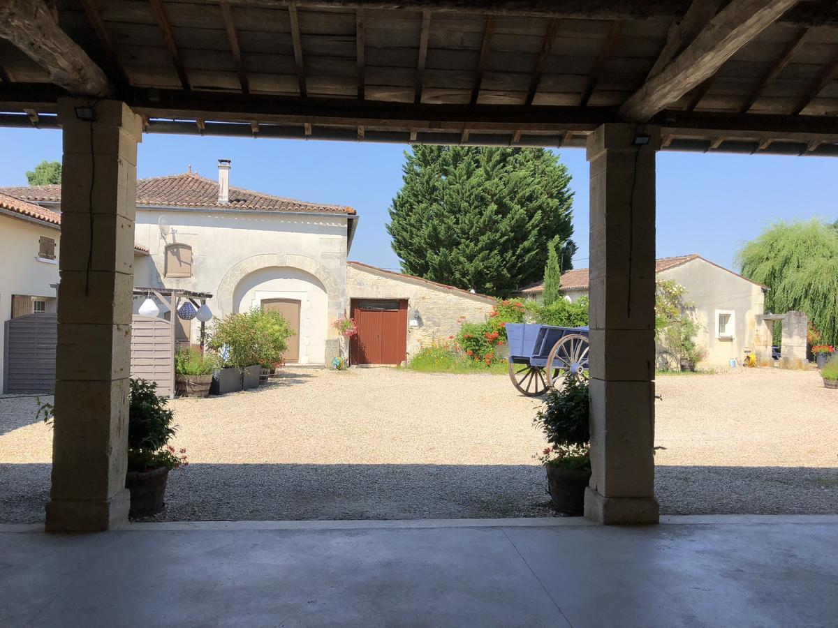 Gites De Cognac Breville Экстерьер фото